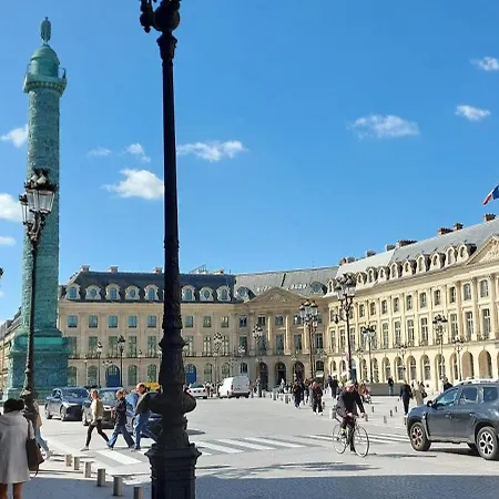 Apartment Petit Toit Madeleine - Flat In Concorde Elysee Opera *